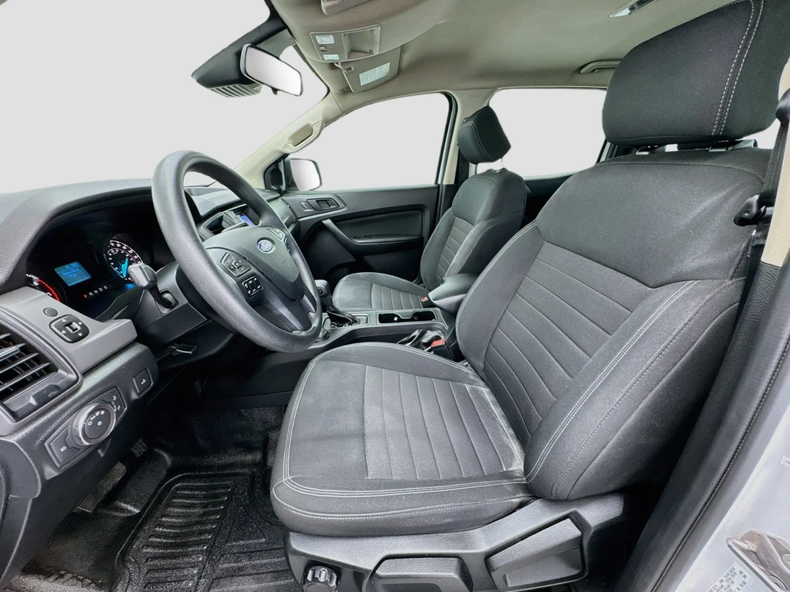 Ford Ranger photo 13