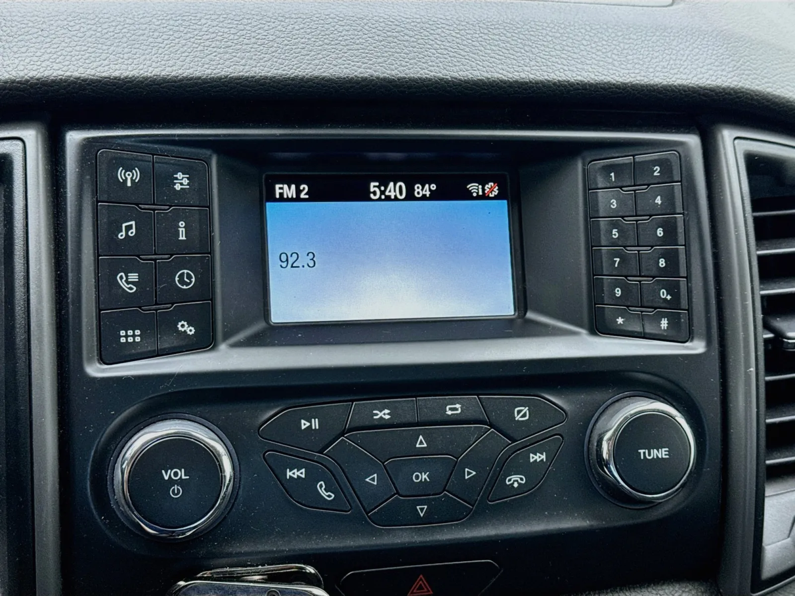 Ford Ranger photo 11