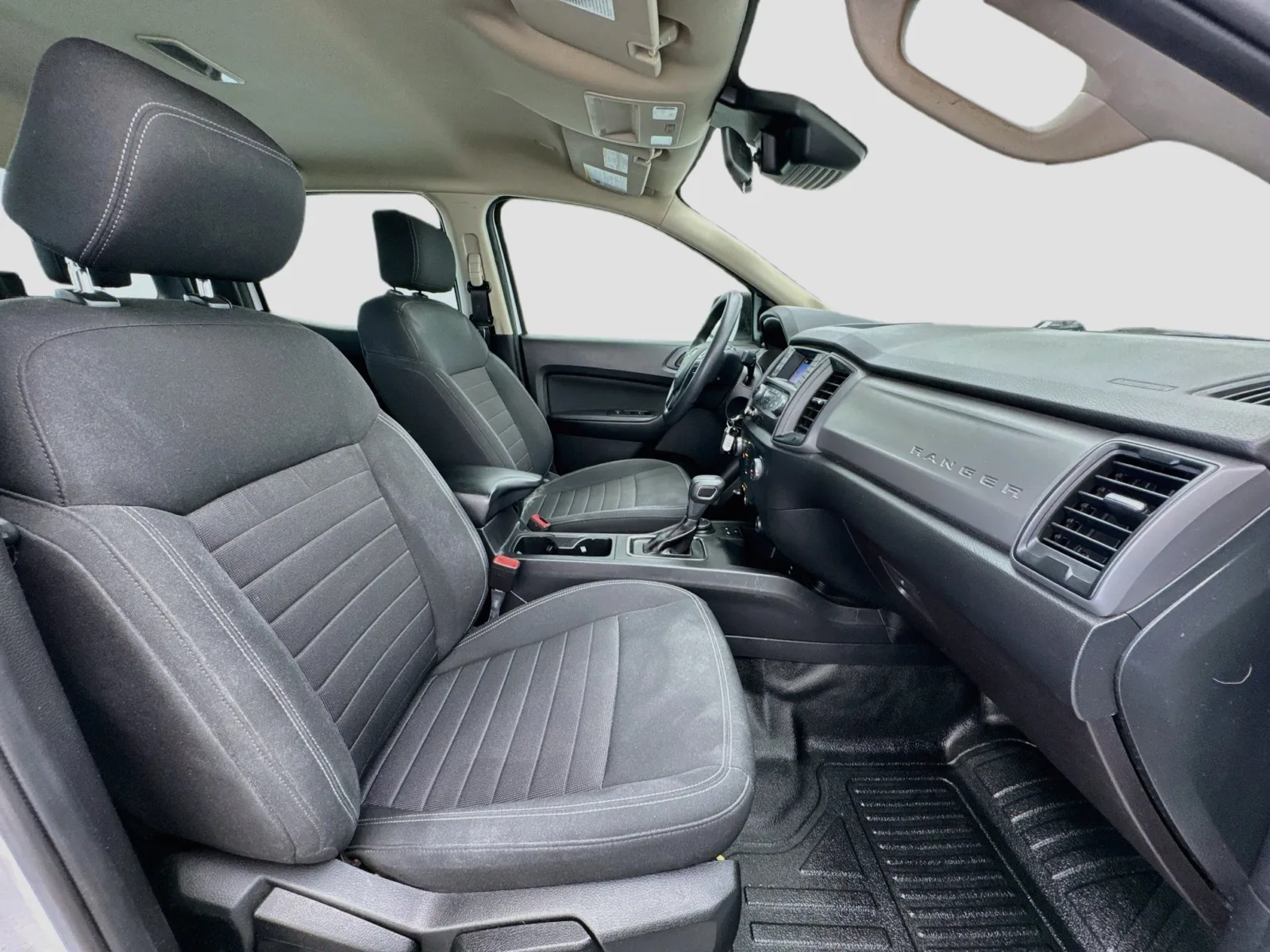 Ford Ranger photo 18
