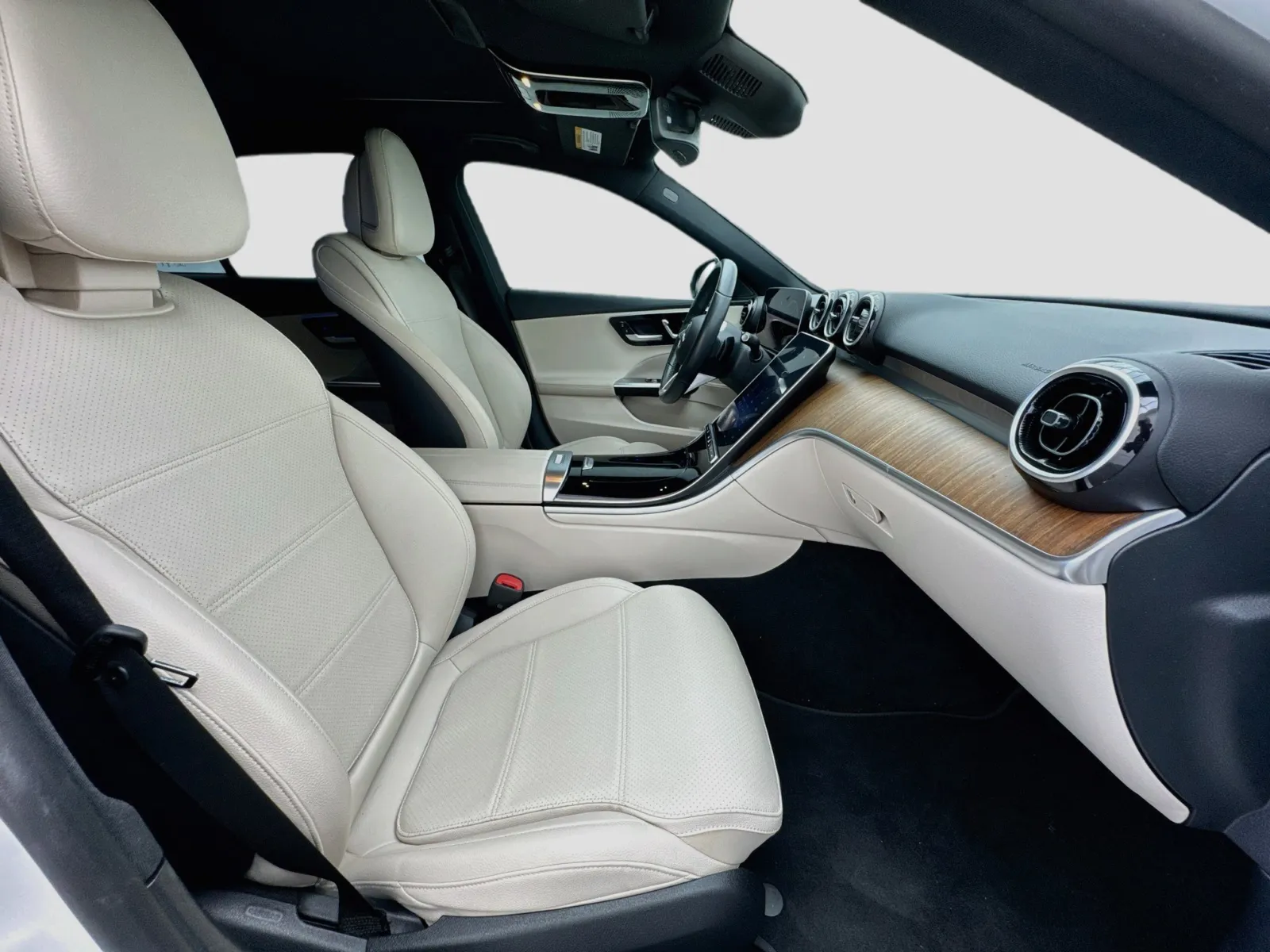 Mercedes-Benz C-Class photo 20