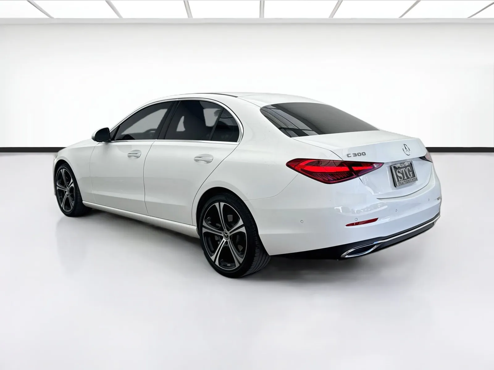 Mercedes-Benz C-Class photo 6