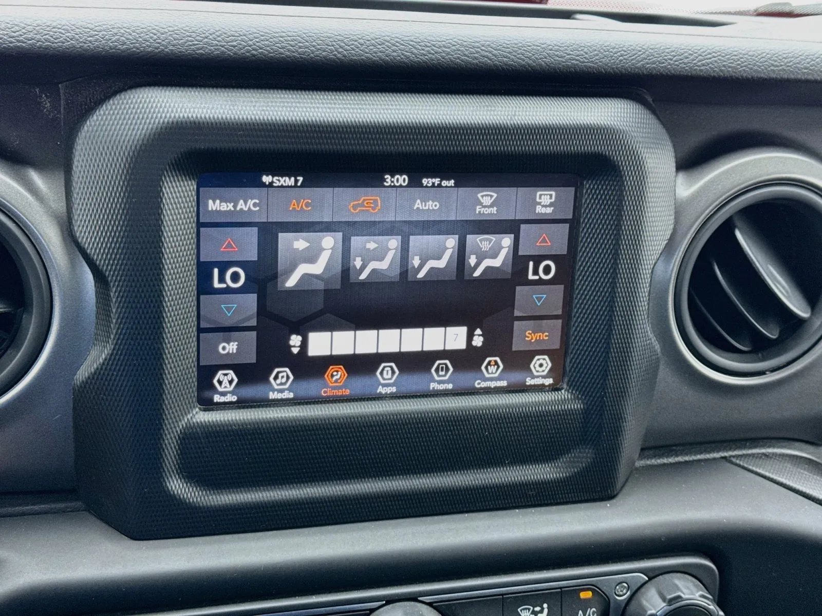 Jeep Wrangler photo 12