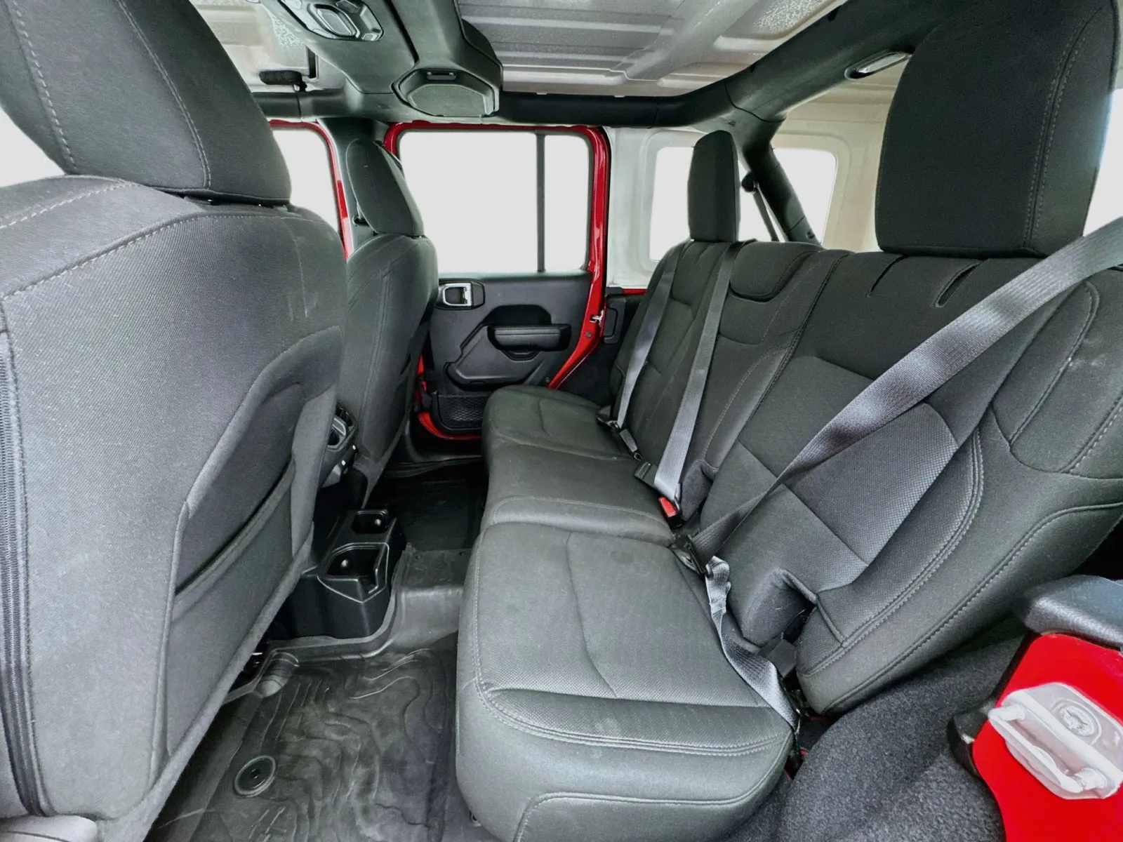 Jeep Wrangler photo 15