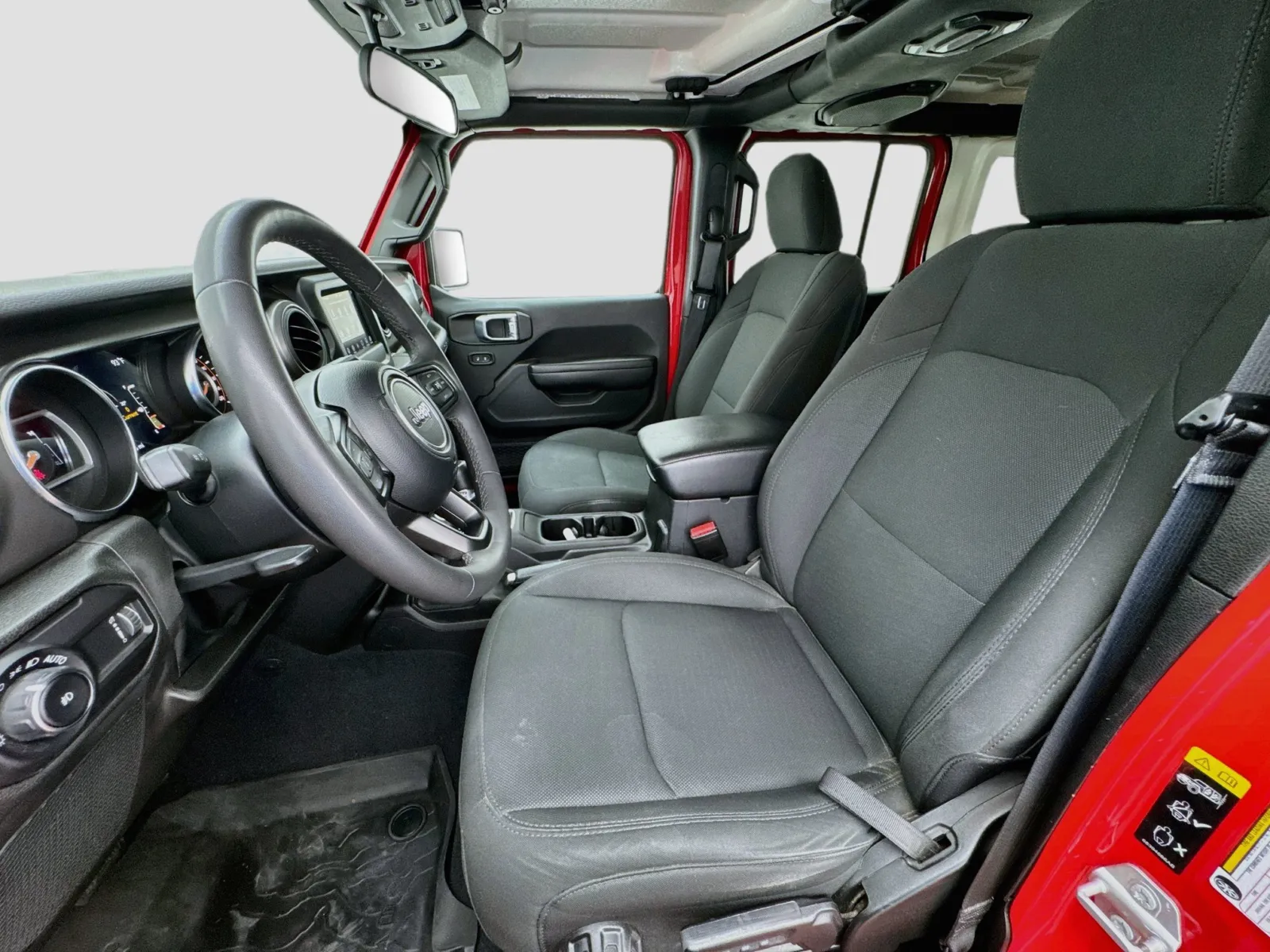 Jeep Wrangler photo 13