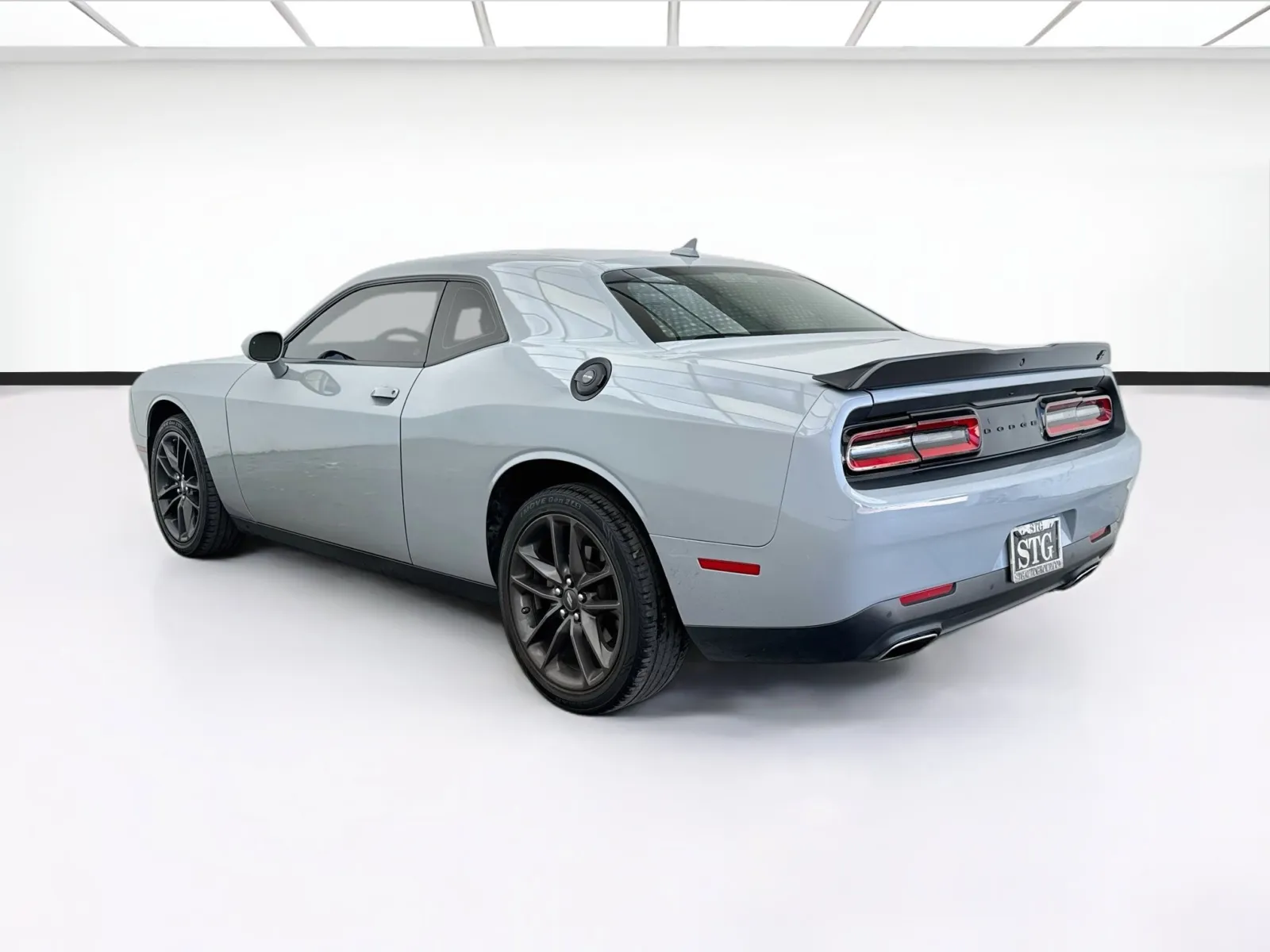 Dodge Challenger photo 6