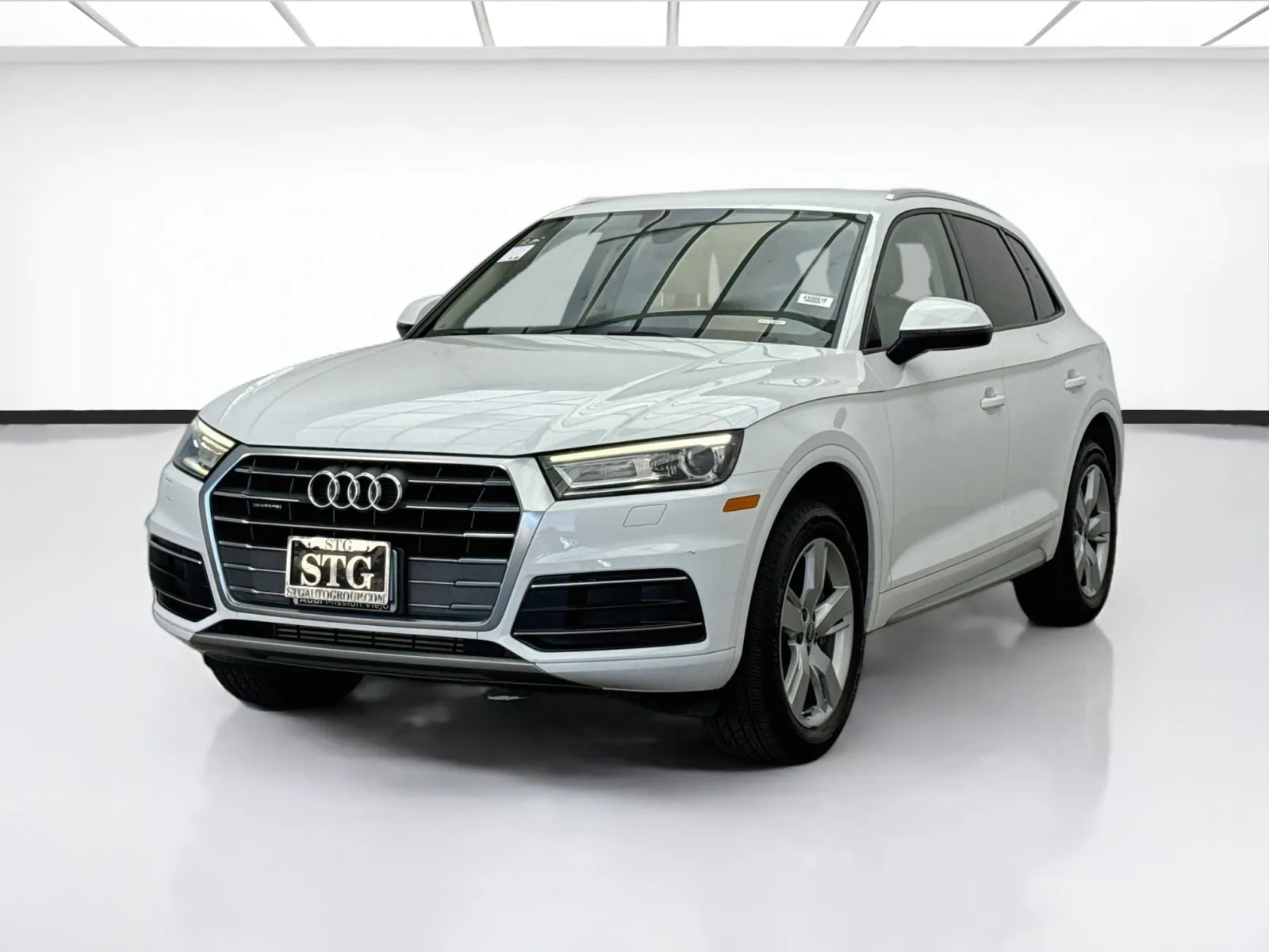 White 2018 Audi Q5 2.0T quattro for sale in Bellflower, CA
