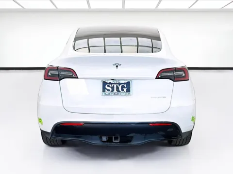 More photos of 2023 Tesla Model Y Long Range at STG Bellflower, CA