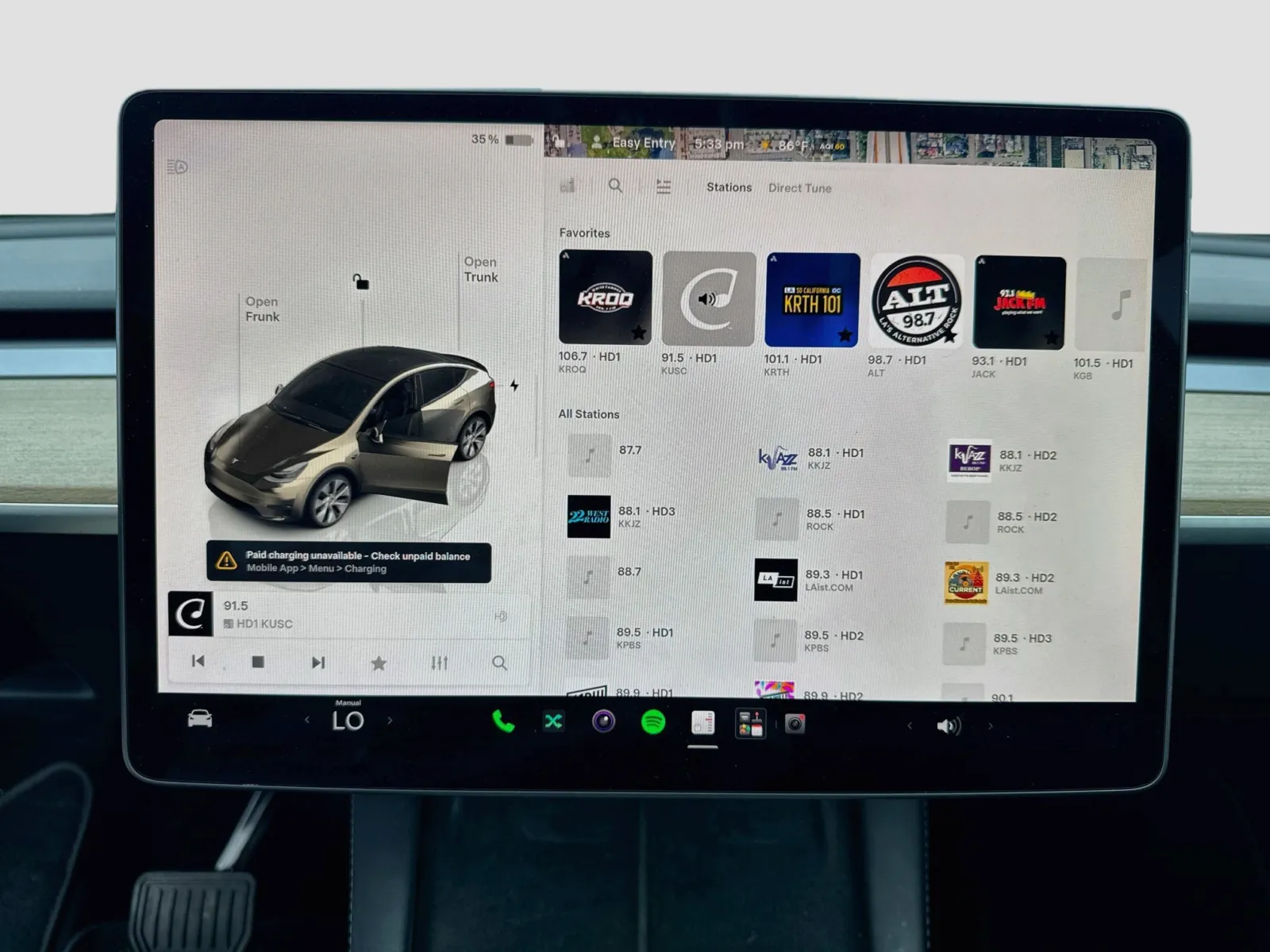 Tesla Model Y photo 11