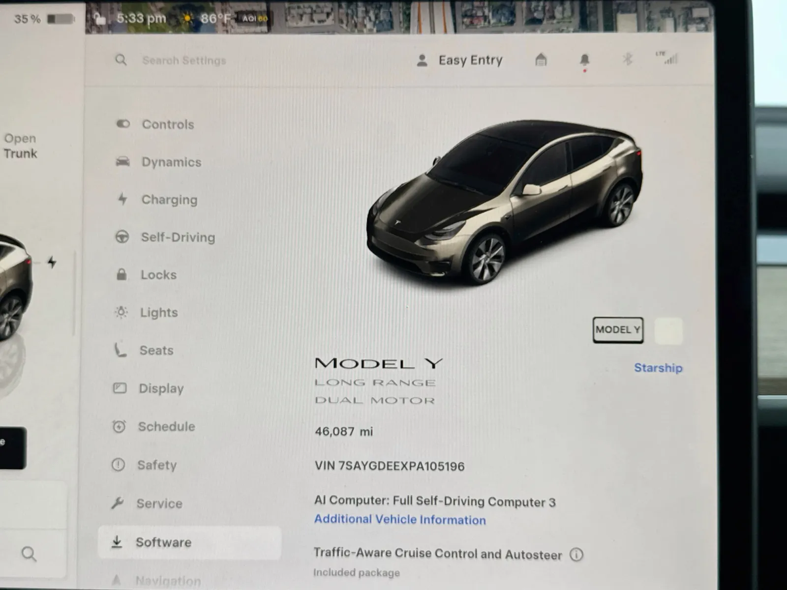 Tesla Model Y photo 8