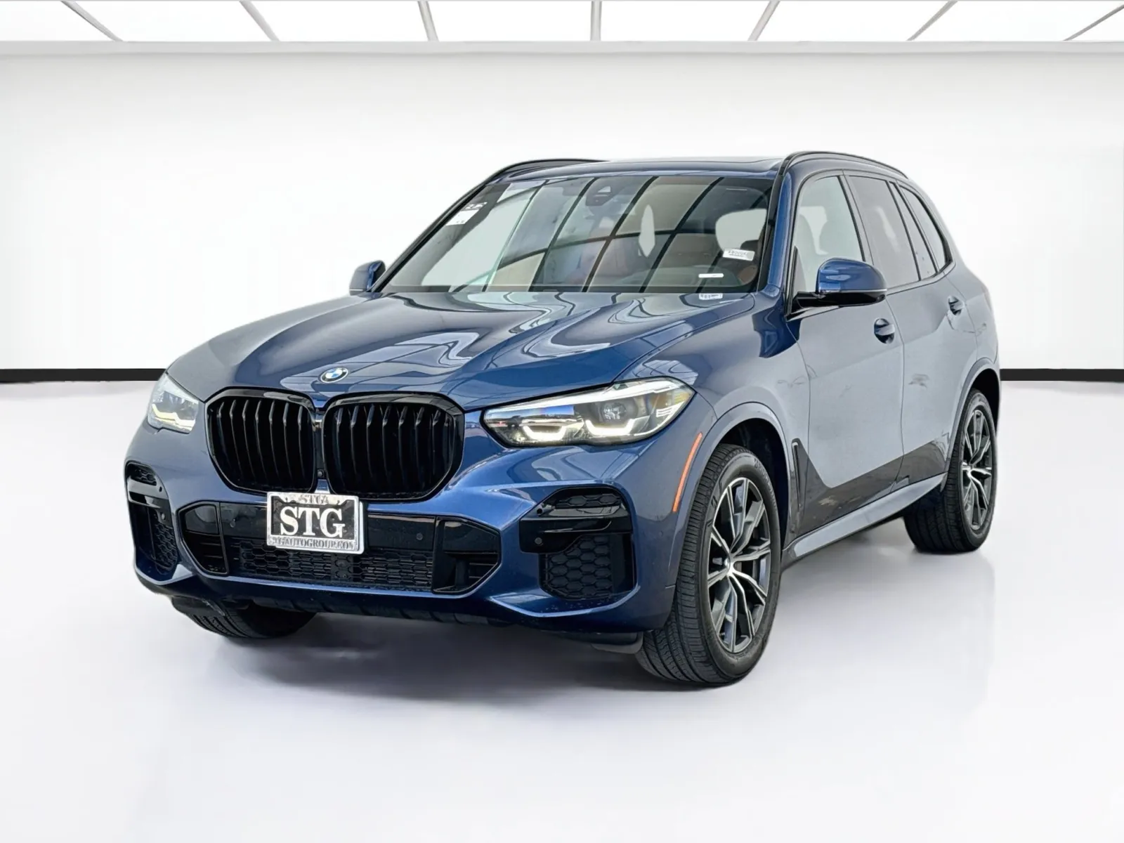 Blue 2022 BMW X5 sDrive40i for sale in Bellflower, CA
