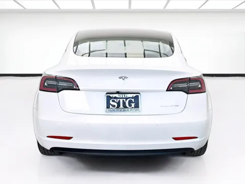 More photos of 2022 Tesla Model 3 Long Range at STG Bellflower, CA