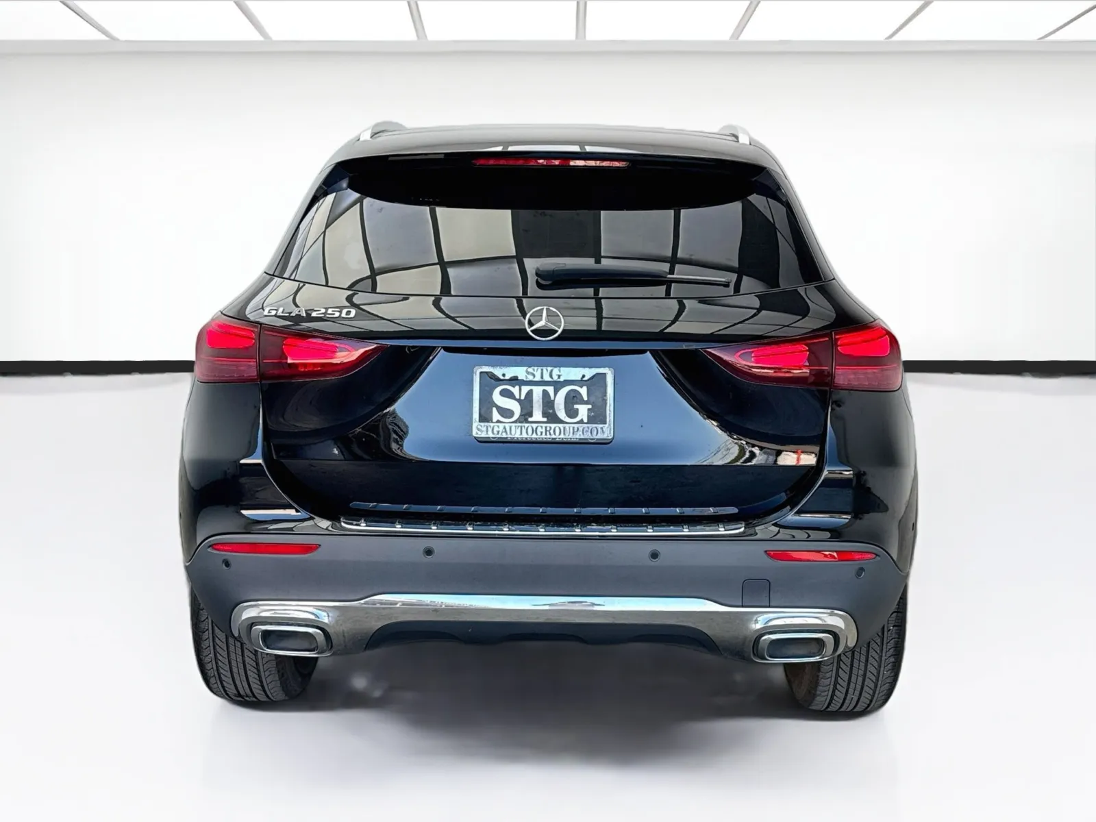 Mercedes-Benz GLA photo 5