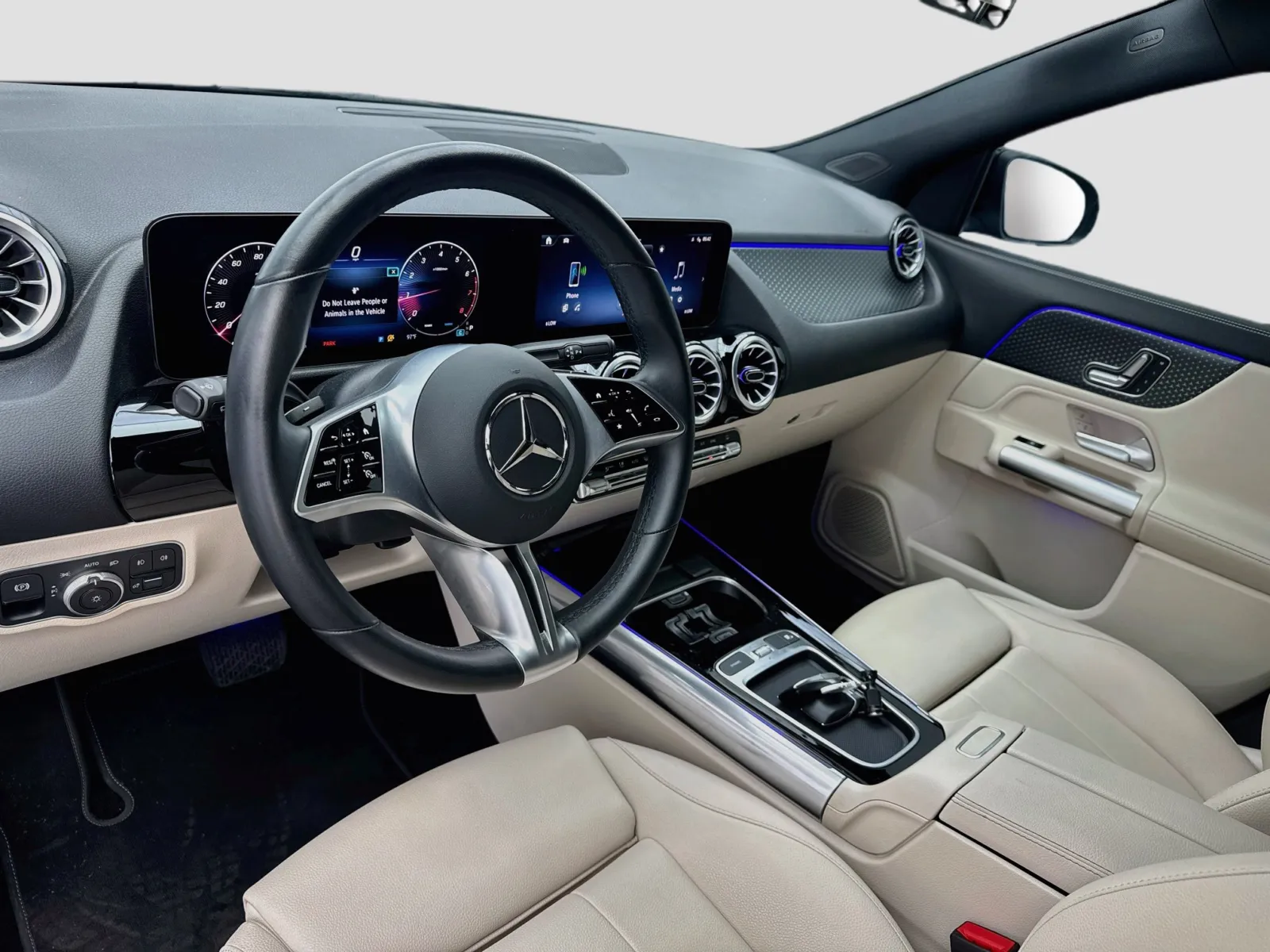 Mercedes-Benz GLA photo 7
