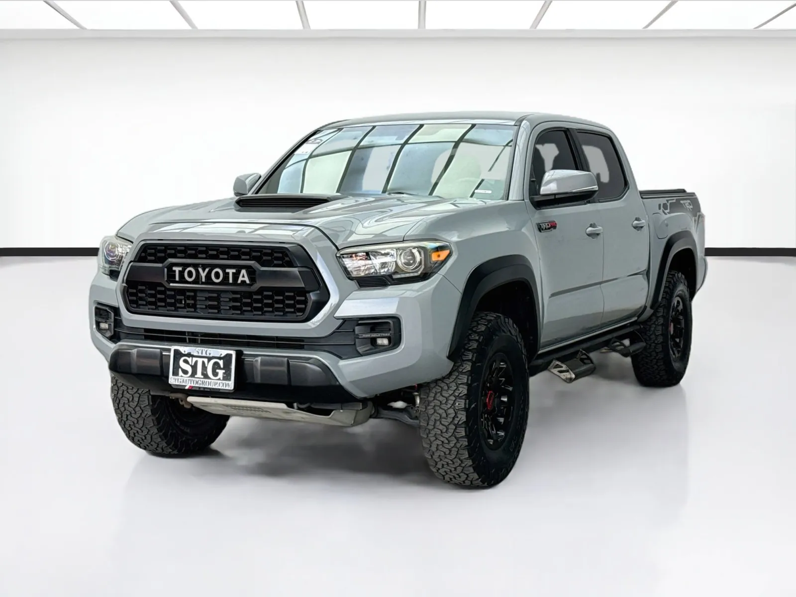 Gray 2017 Toyota Tacoma TRD Pro for sale in Bellflower, CA
