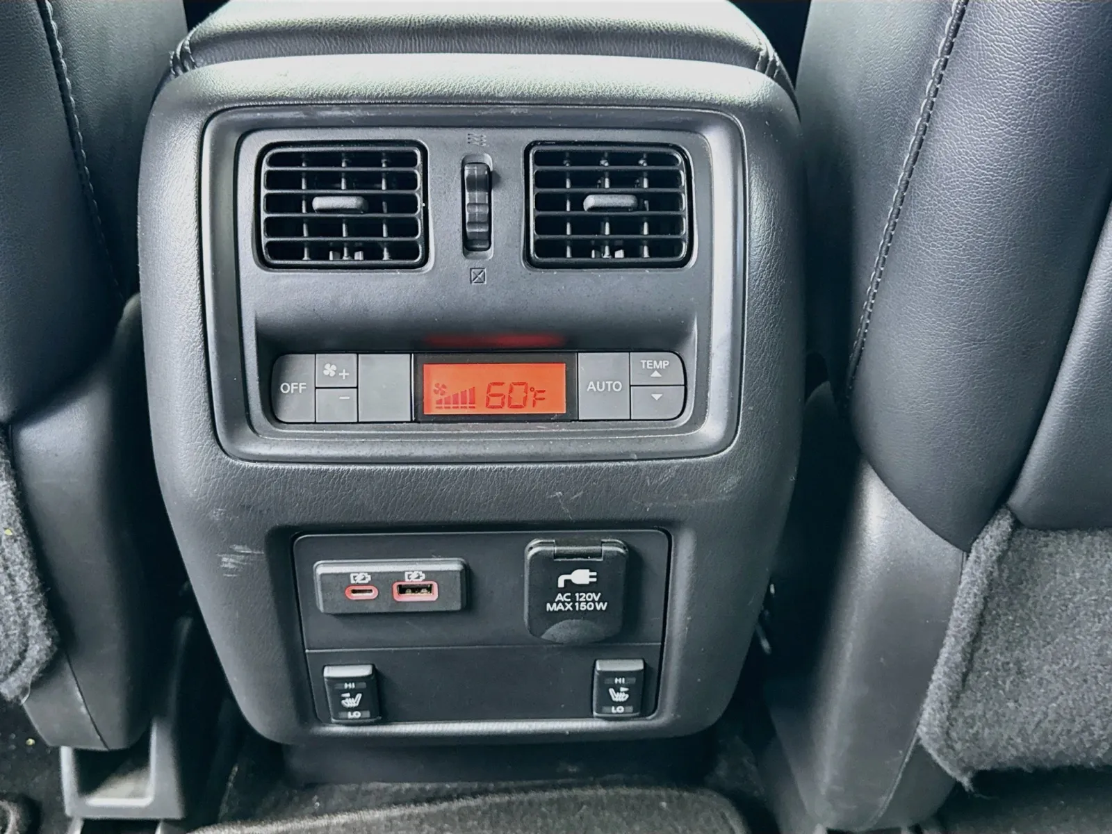 Nissan Pathfinder photo 17