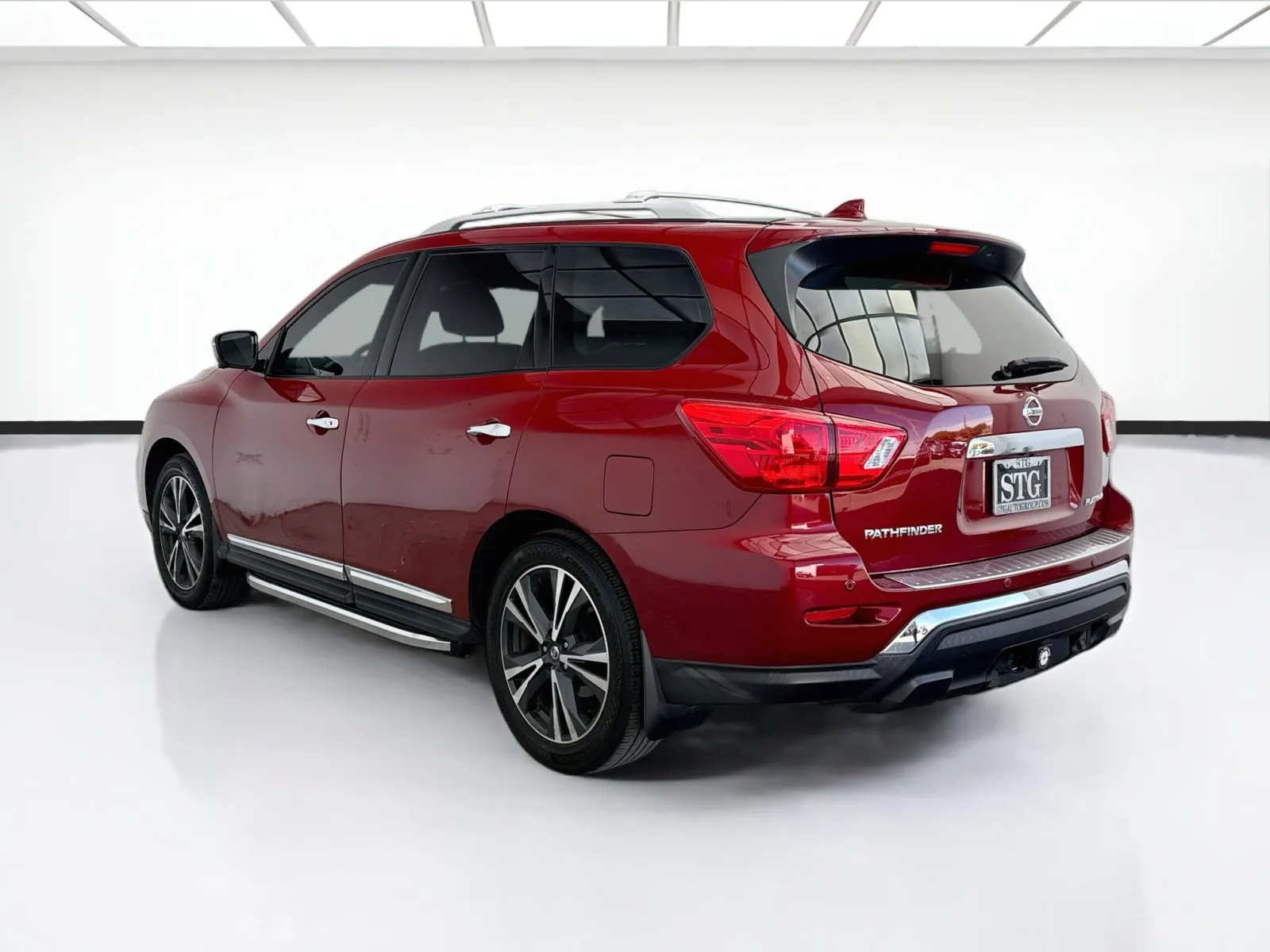 Nissan Pathfinder photo 6