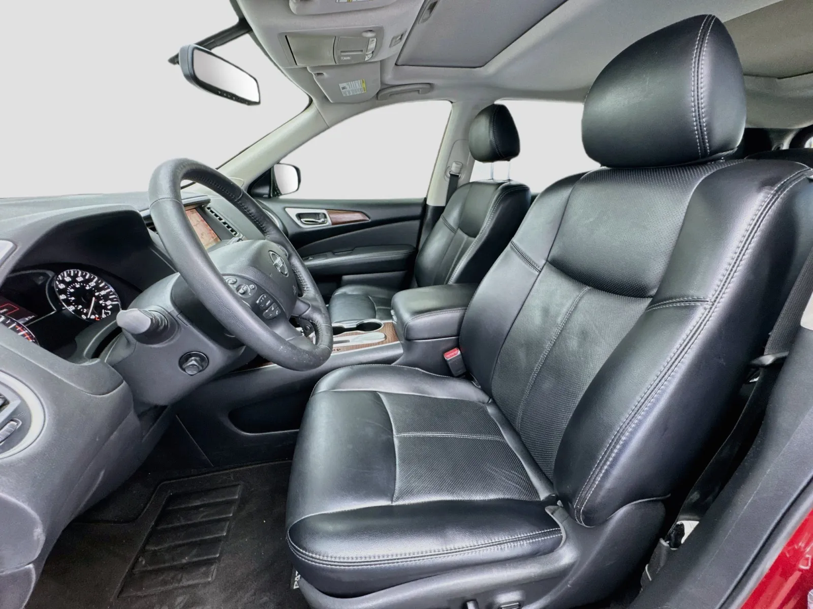 Nissan Pathfinder photo 13