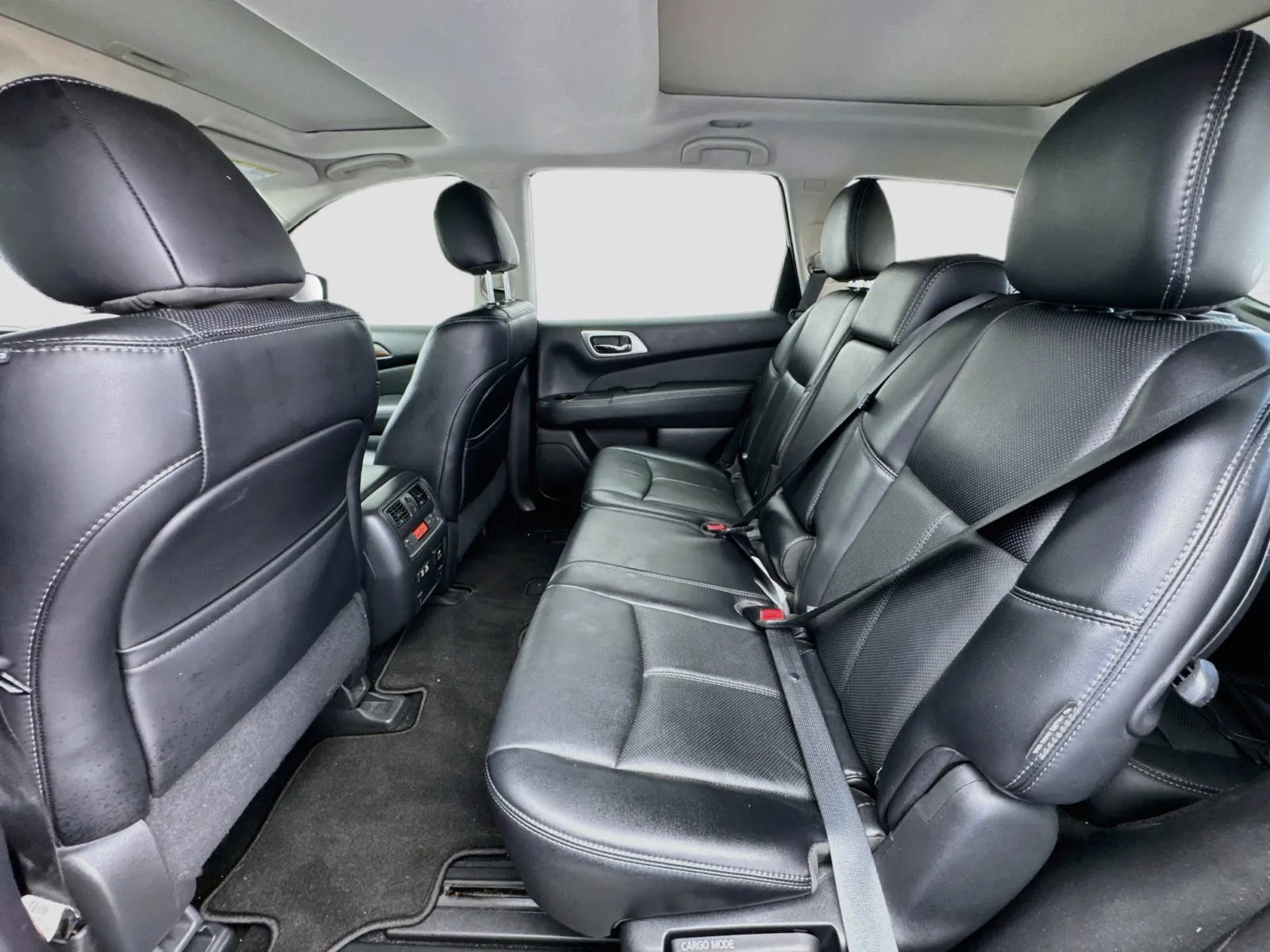 Nissan Pathfinder photo 16