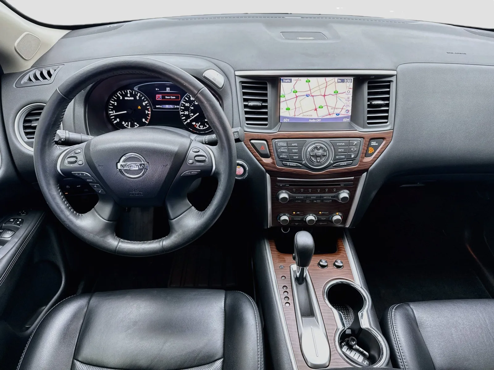Nissan Pathfinder photo 15