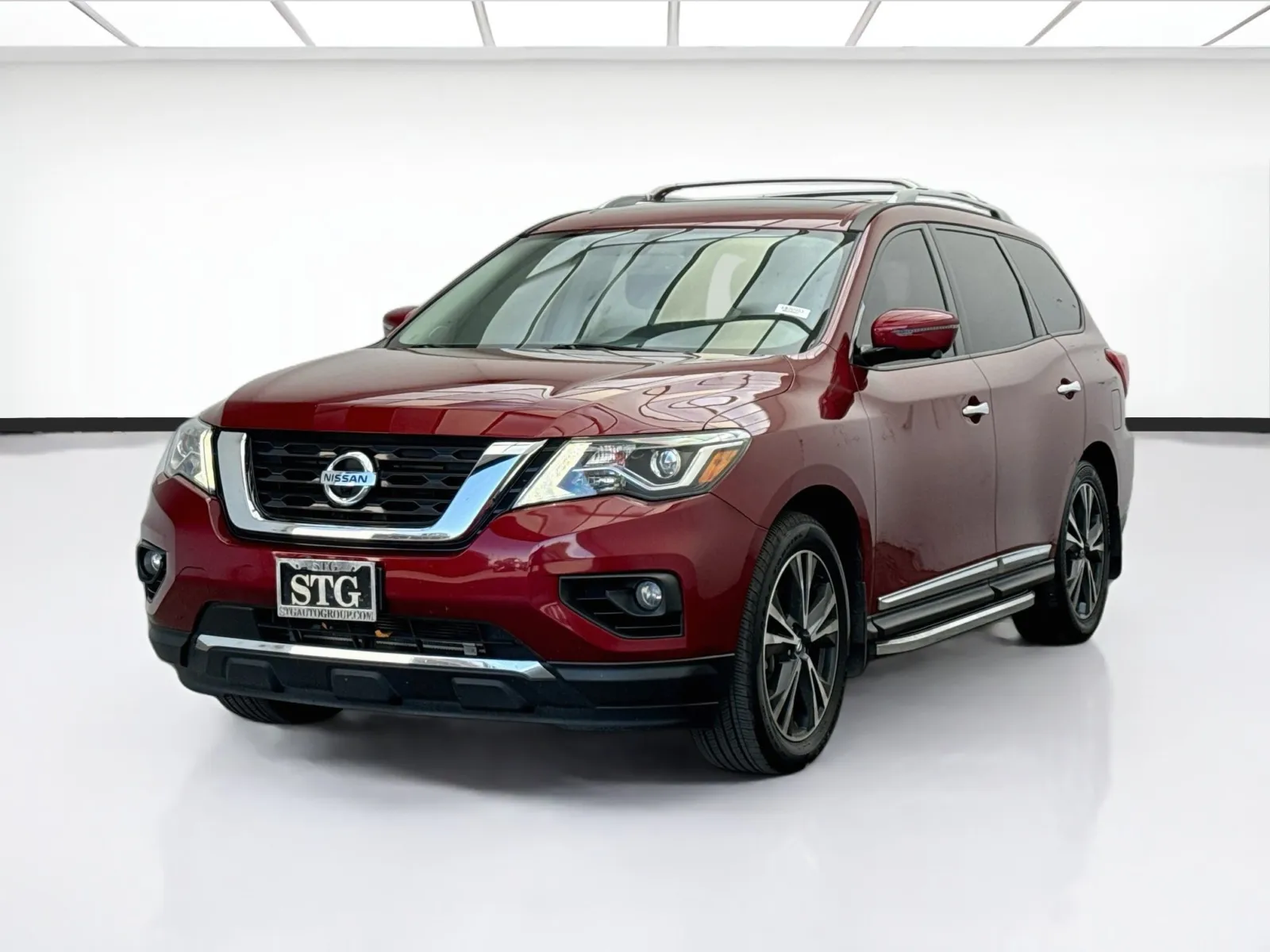 Red 2019 Nissan Pathfinder Platinum for sale in Bellflower, CA