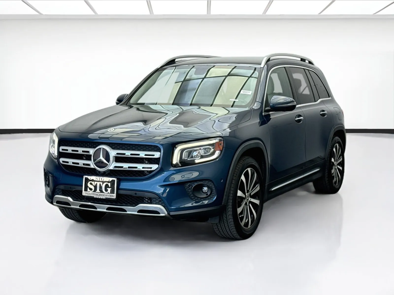Blue 2021 Mercedes-Benz GLB 250 for sale in Bellflower, CA