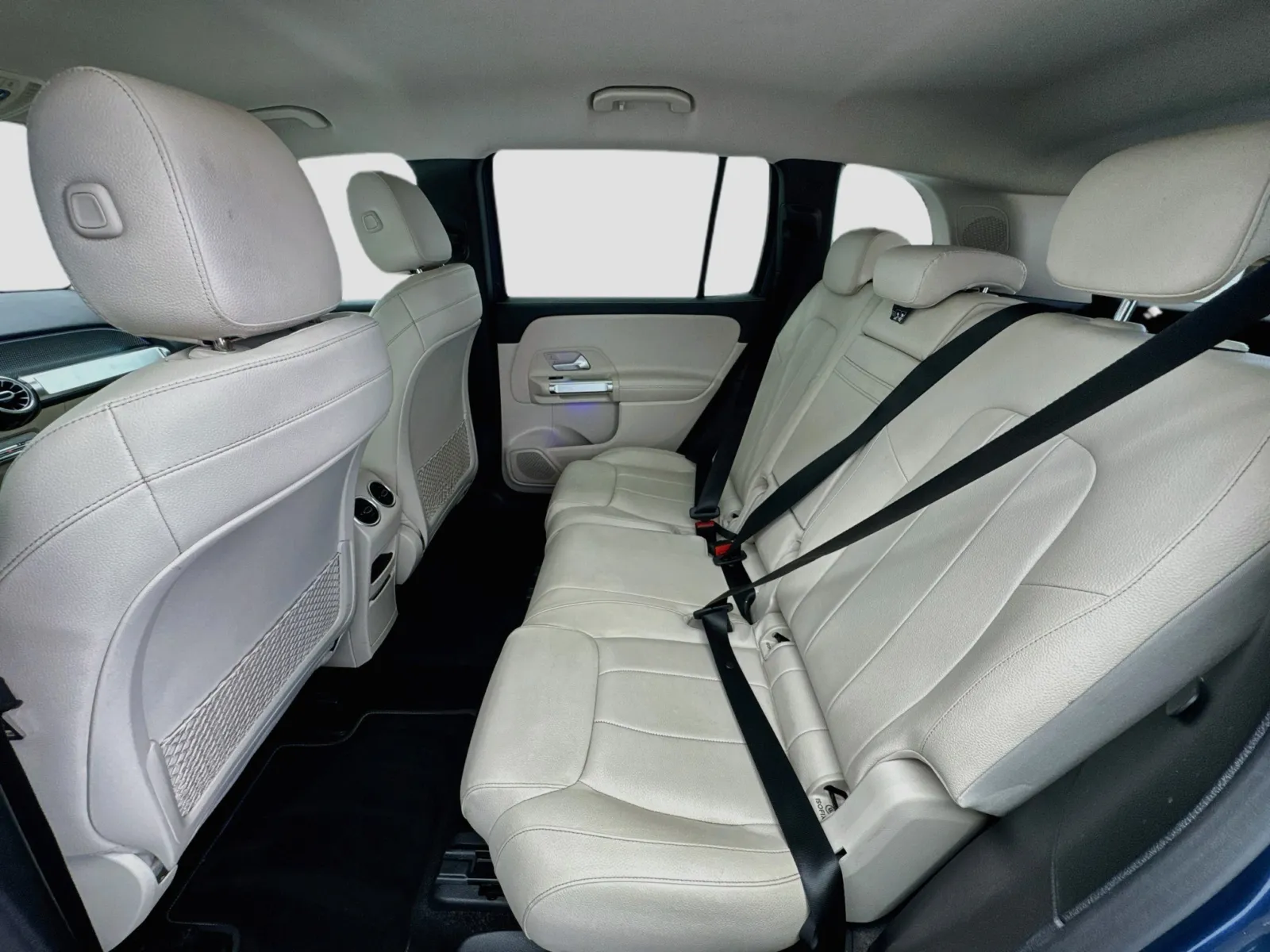 Mercedes-Benz GLB photo 15