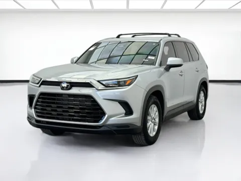 Silver 2024 Toyota Grand Highlander XLE for sale in Bellflower, CA