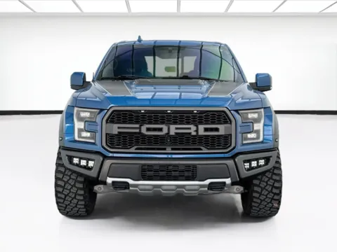 Photos of 2019 Ford F-150 Raptor W/TECHNOLOGY TWIN PANEL MOONROOF & 802A PAC for sale in Bellflower, CA at STG Bellflower