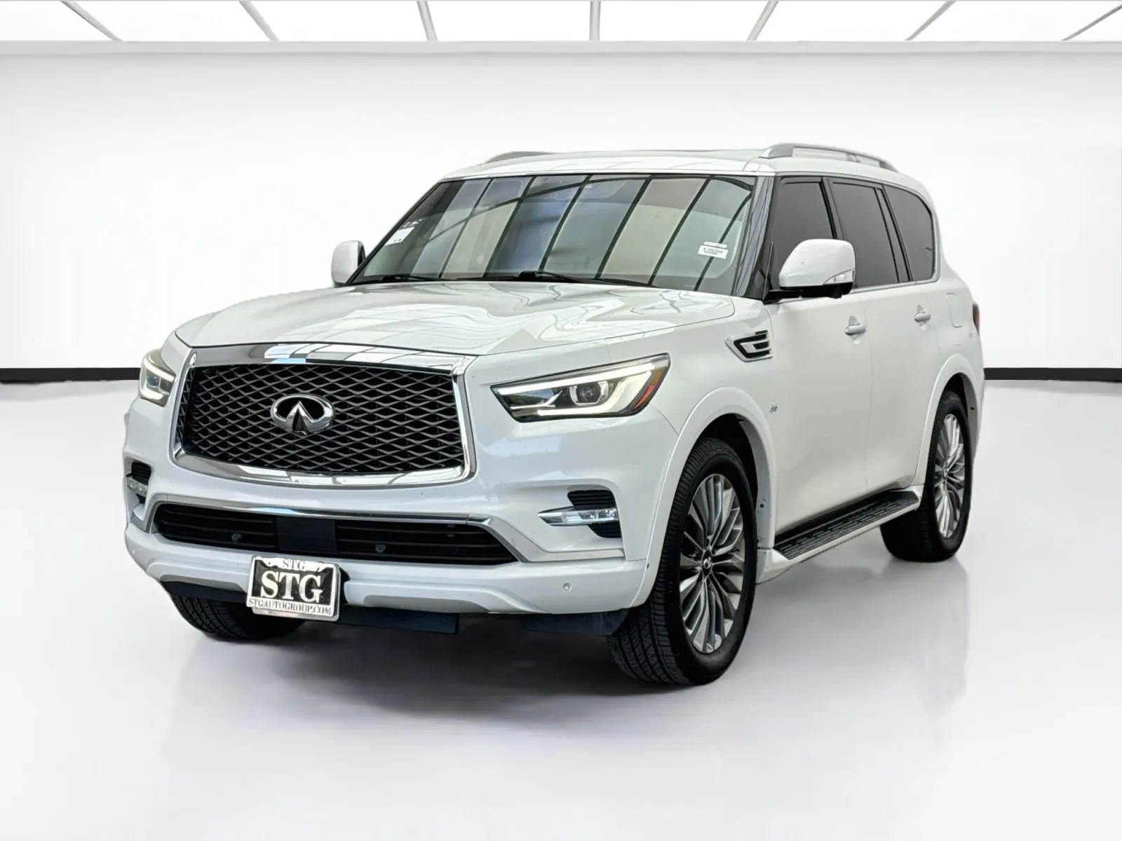 White 2019 INFINITI QX80 LUXE for sale in Bellflower, CA