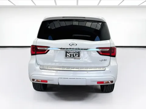 More photos of 2019 INFINITI QX80 LUXE at STG Bellflower, CA