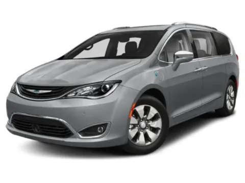 Red 2018 Chrysler Pacifica Touring L for sale in Bellflower, CA