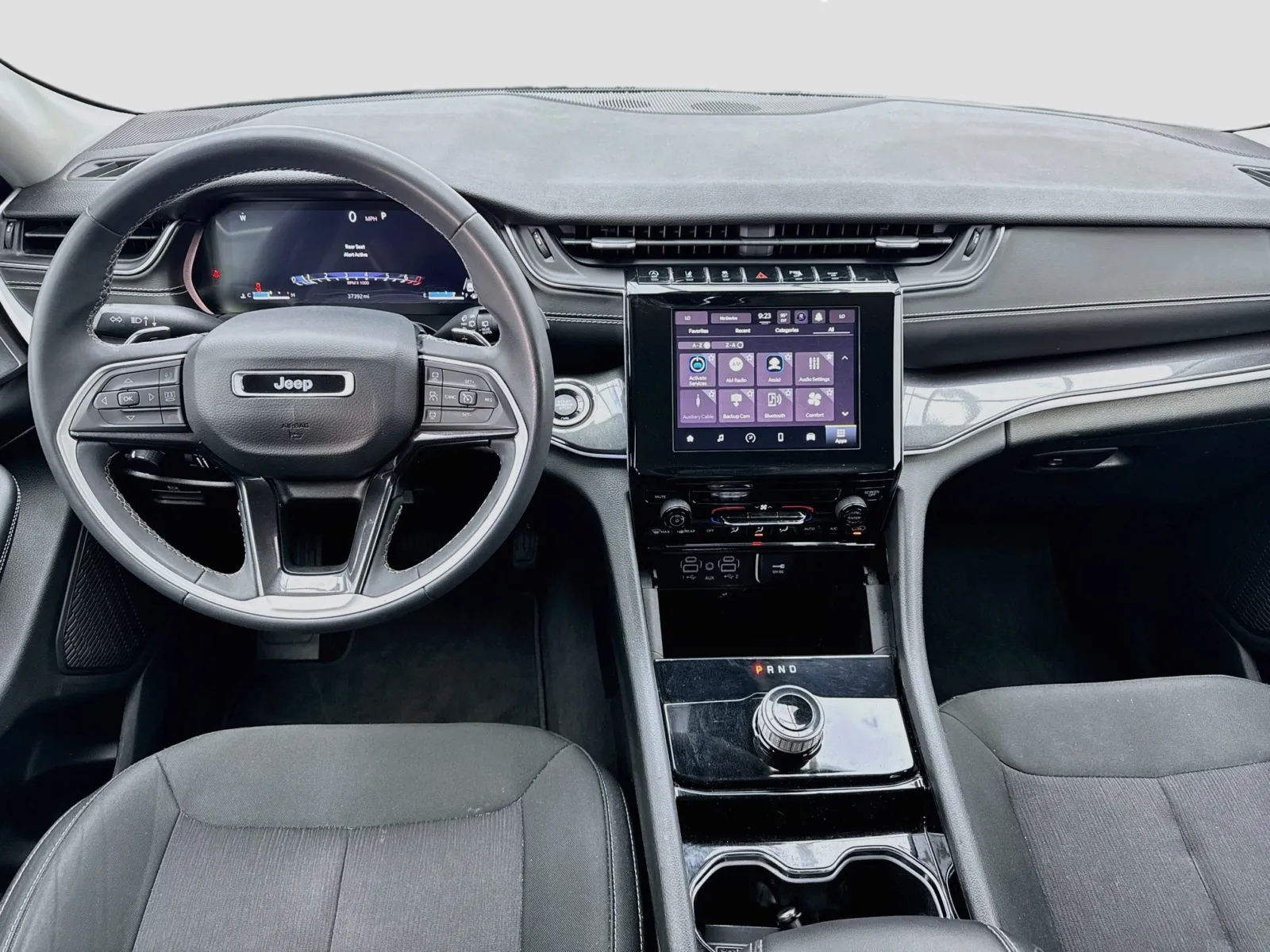 Jeep Grand Cherokee photo 14