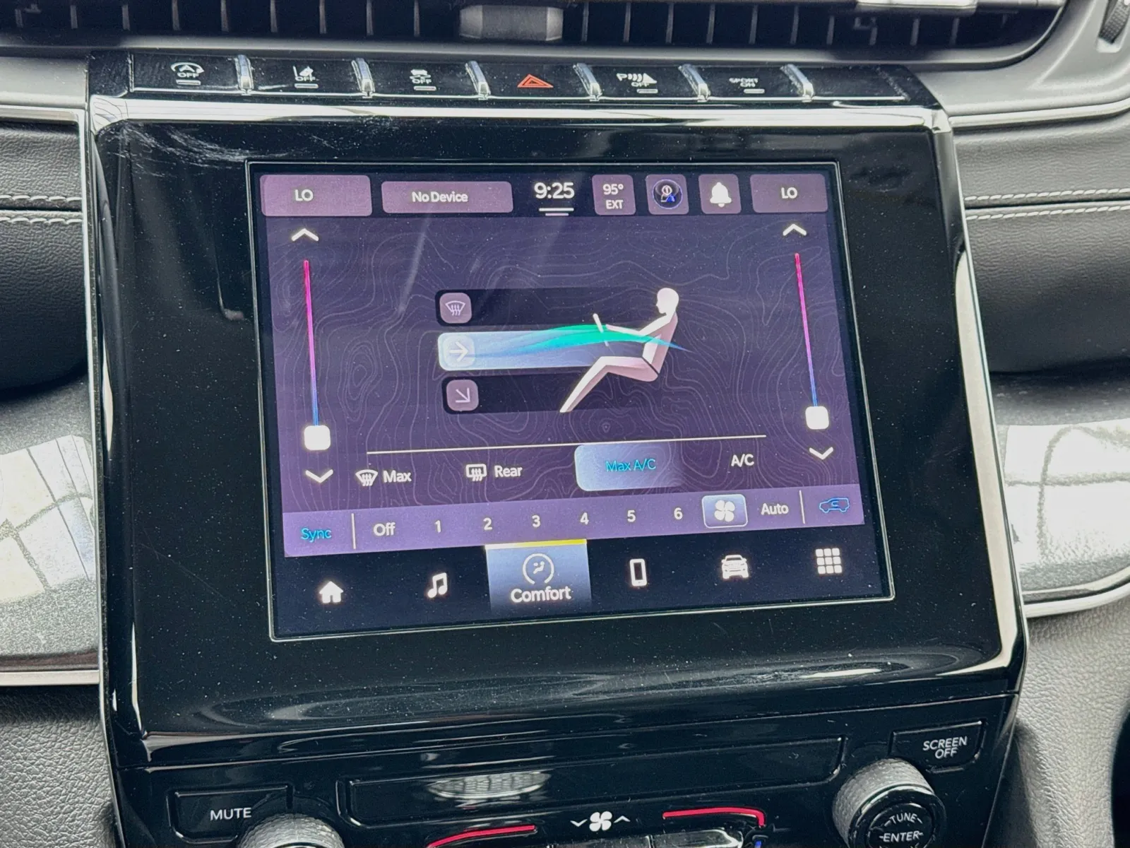 Jeep Grand Cherokee photo 12