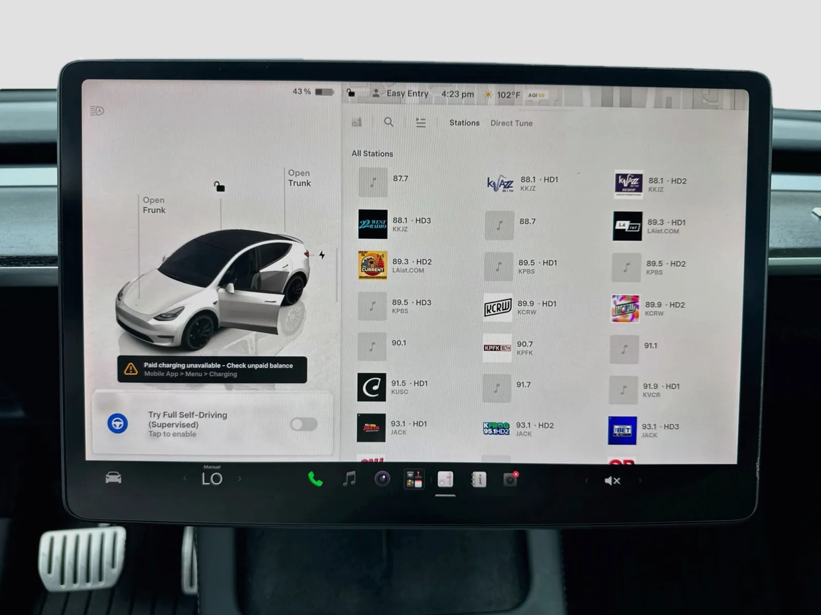 Tesla Model Y photo 11