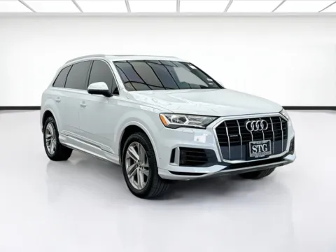 Another view of 2020 Audi Q7 55 Premium Plus quattro for sale in Bellflower, CA at STG Bellflower