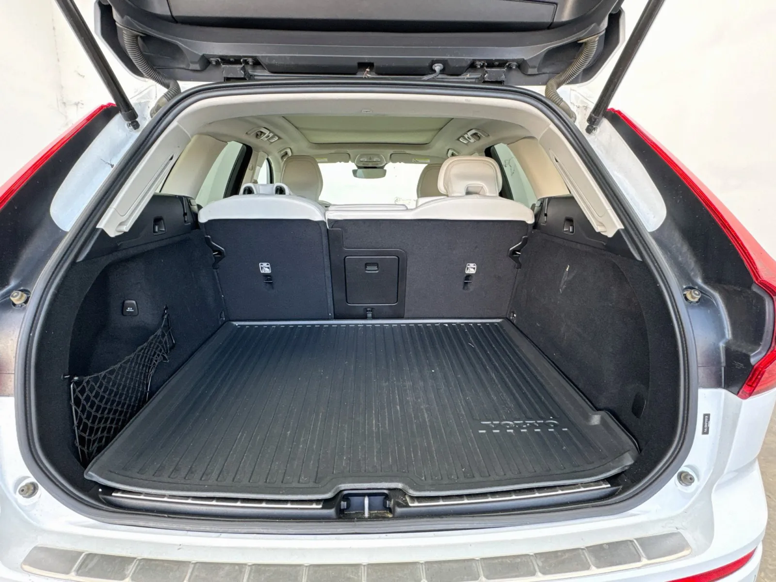 Volvo XC60 photo 18