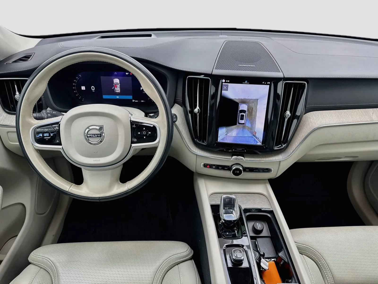 Volvo XC60 photo 15