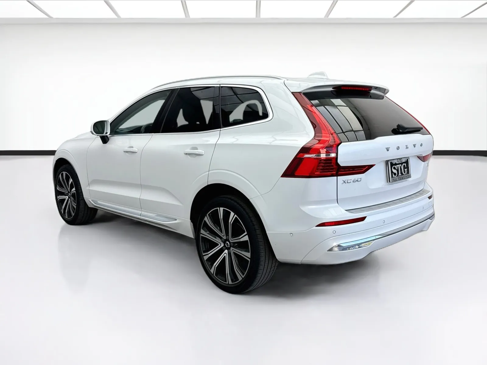 Volvo XC60 photo 6