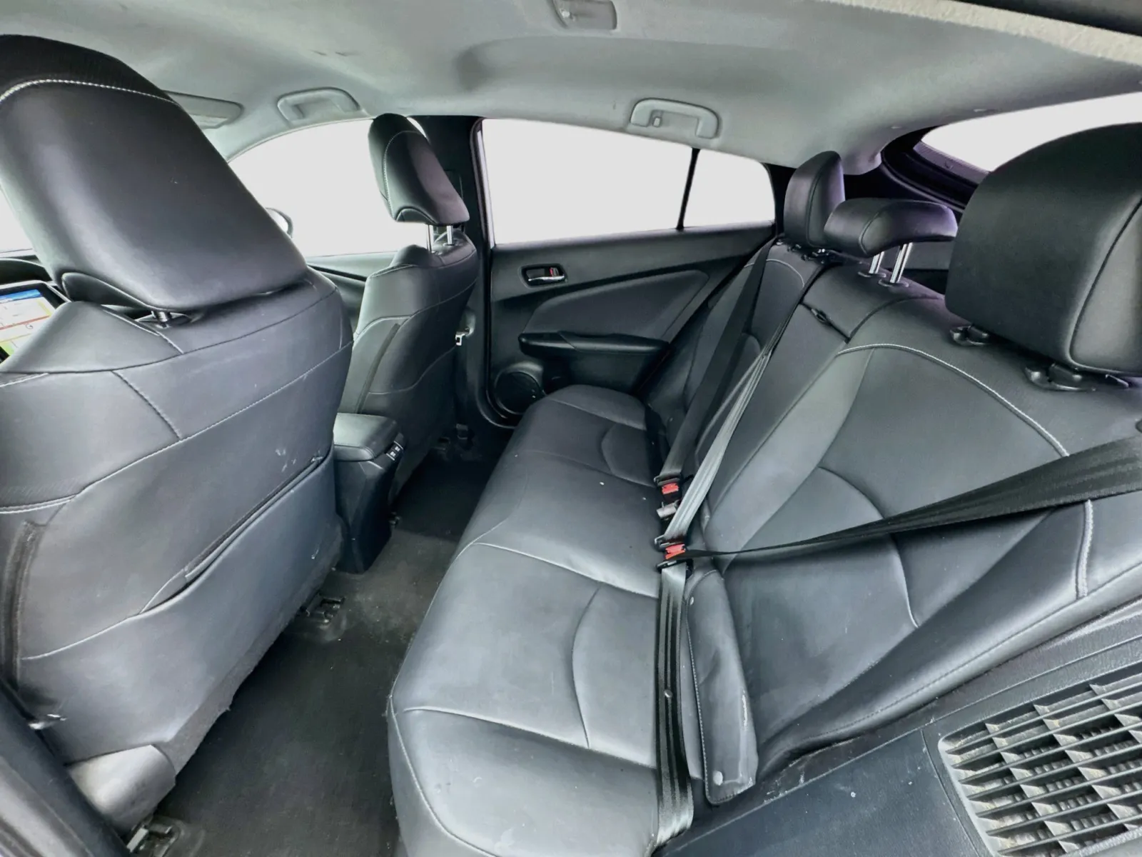 Toyota Prius photo 15