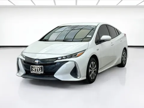 White 2022 Toyota Prius Prime XLE for sale in Bellflower, CA