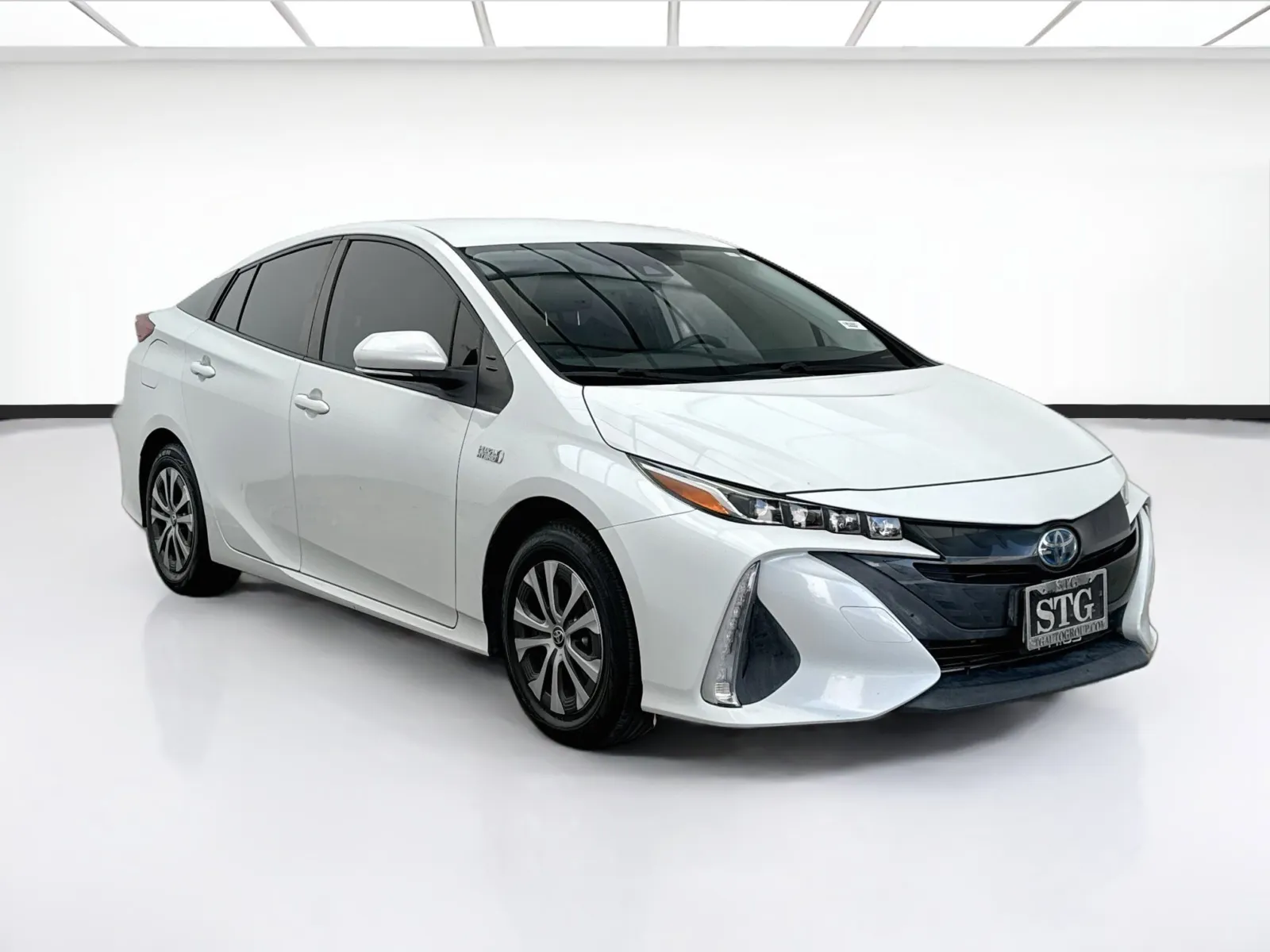 Toyota Prius photo 3
