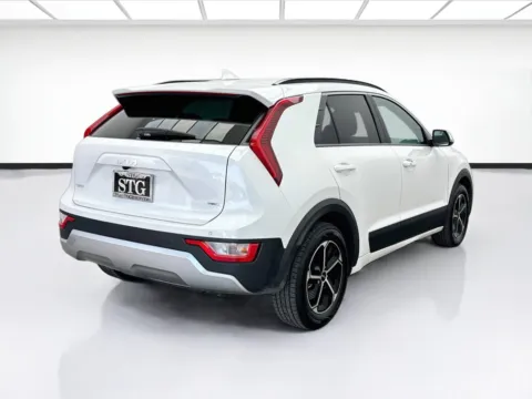 More photos of 2025 Kia Niro EX at STG Bellflower, CA