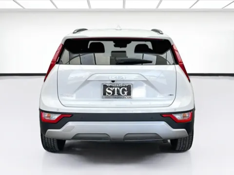 More photos of 2025 Kia Niro EX at STG Bellflower, CA