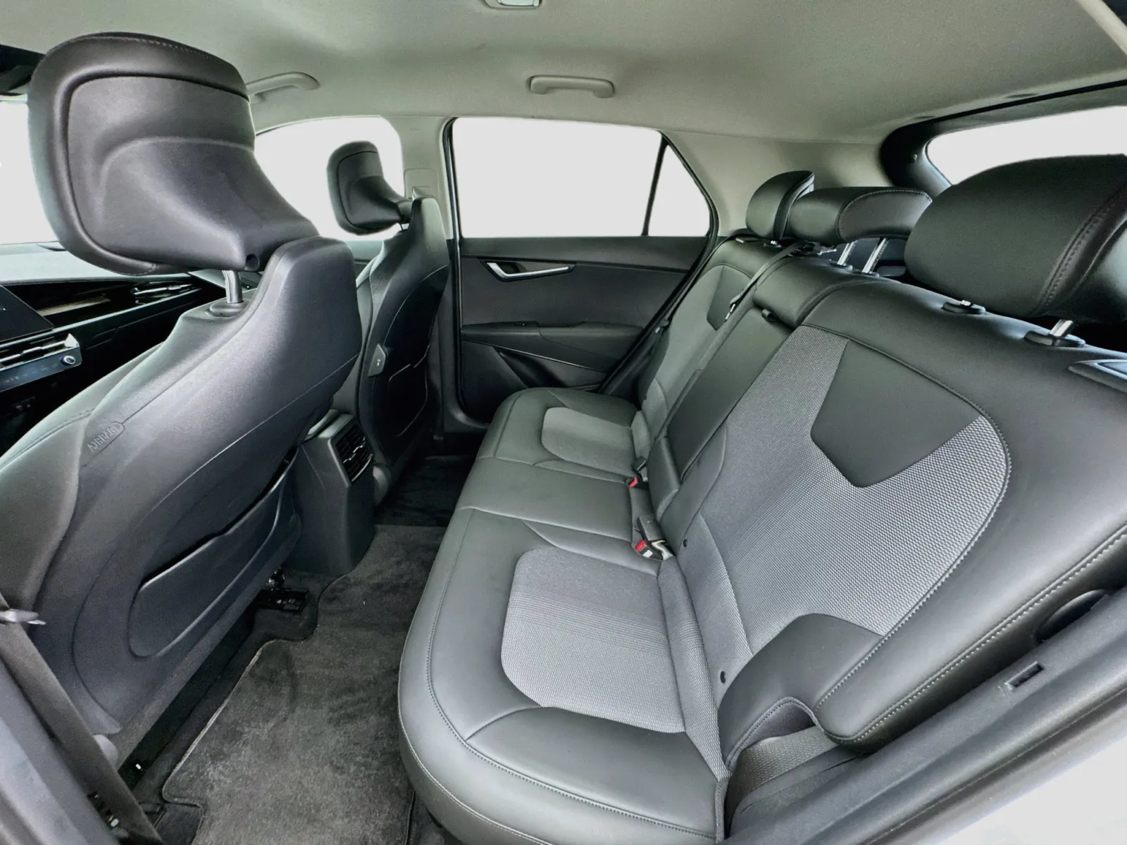 Kia Niro photo 15