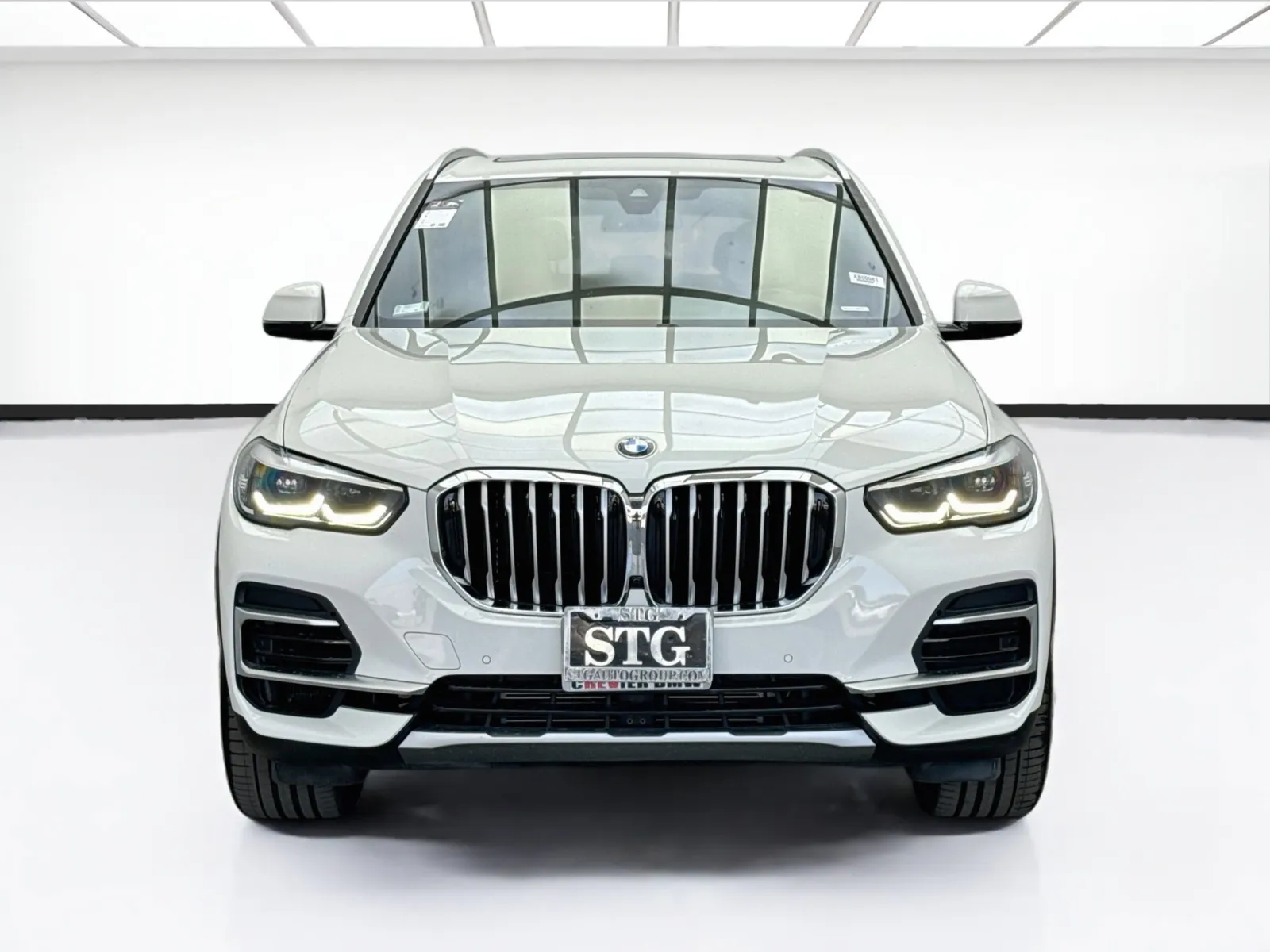 BMW X5 photo 2