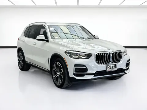 Another view of 2022 BMW X5 xDrive40i for sale in Bellflower, CA at STG Bellflower