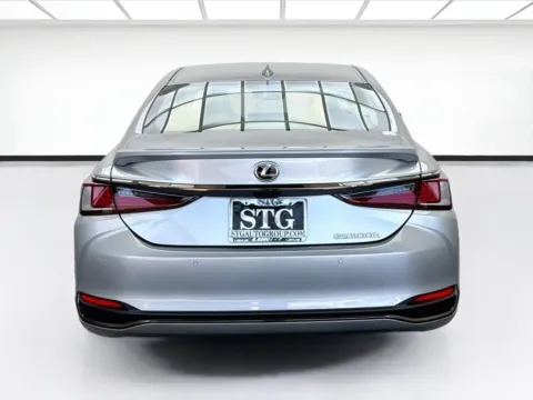 More photos of 2024 Lexus ES 300h F SPORT Handling at STG Bellflower, CA