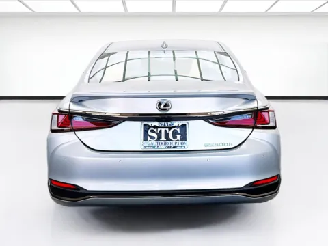 More photos of 2024 Lexus ES 300h F SPORT Handling at STG Bellflower, CA