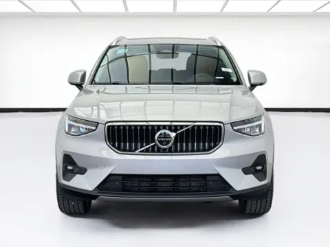 Photos of 2023 Volvo XC40 B5 Plus Bright Theme for sale in Bellflower, CA at STG Bellflower