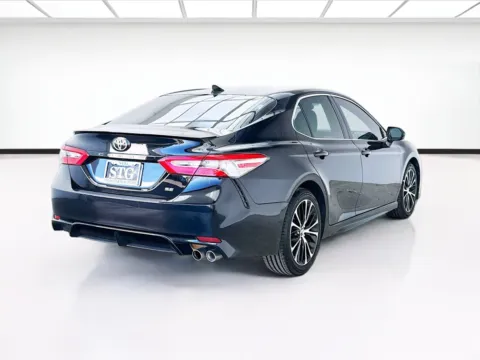 More photos of 2019 Toyota Camry SE at STG Bellflower, CA